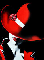 Женщина в красной шляпе с цветочком