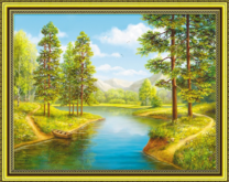 Тихая река в горной местности