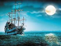 Летучий Голландец в море под луной