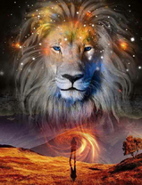 Большой лев и мужчина над горами