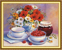 Букетик анютиных глазок с ромашками и малина