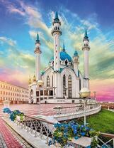 Мечеть Кул Шариф на фоне голубого неба