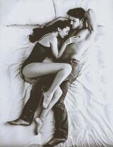 Объятия во сне