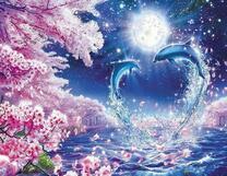 Игра дельфинов лунной ночью