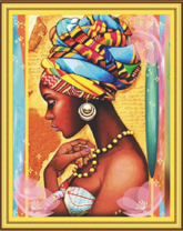 Африканская девушка с бусами