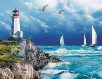 Парусники у маяка