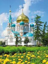 Успенский кафедральный собор и цветы