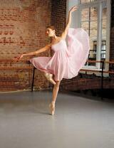 Репетиционный танец балерины