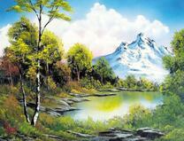 Красивый пейзаж с озером и заснеженной горой