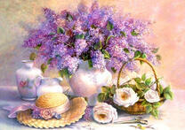 Милая шляпка и букет сирени с розами