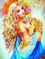 Золотоволосая девушка с тигрёнком