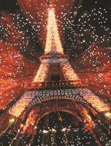 Эйфелева башня в огнях