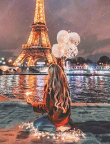 Вечерний Париж и девушка