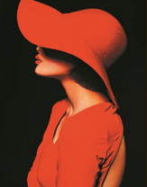 Дама в красном наряде