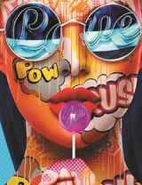 Портрет девушки с чупа-чупсом