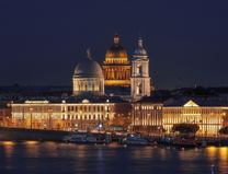 Исаакиевский собор в ночном свете