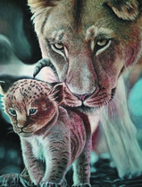 Мама львица и ее кроха