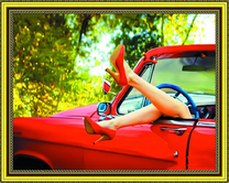 Девушка в красном авто