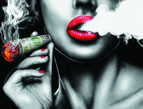 Красная помада и доллары