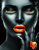 Темная девушка с оранжевыми губами и ресницами