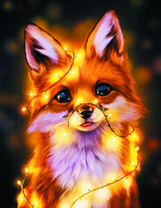 Милый лисёнок в гирлянде