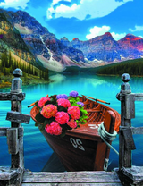 Букет гортензий на лодке среди озера