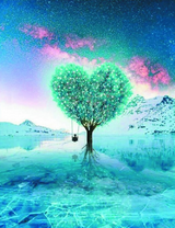 Качели на дереве среди замерзшего озера