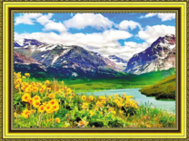 Цветущие берега горной реки