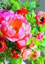 Яркий и летний букетик роз