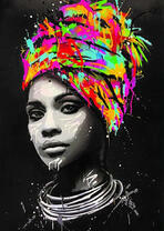 Красивая девушка в разноцветной чалме