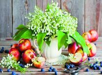 Ландыши и натюрморт из голубики и яблок