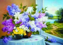 Букеты из сирени и одуванчиков у окна