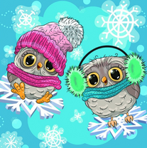 Два милых совенка на снежинках
