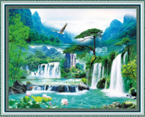 Орёл над долиной водопадов