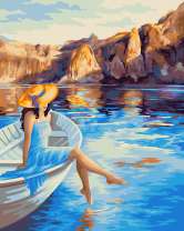 Девушка на горном озере