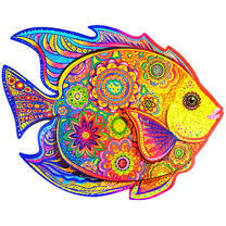 Яркая рыбка с узорами