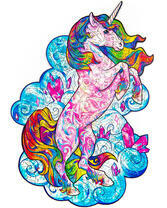 Единорог с радужной гривой