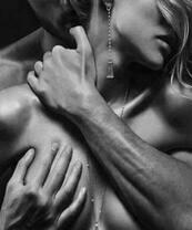 Обнаженная страсть