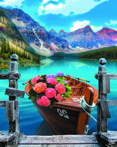 Гортензия на лодке среди озера