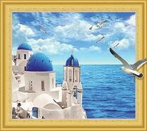 Чайки над городом в Эгейском море