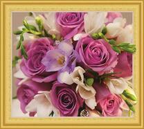 Нежный букет роз и жасмина