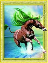 Единорог с зеленой гривой в море