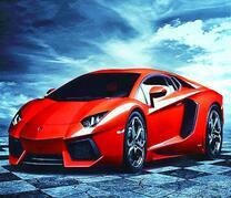 Красный ламборджини под серым небом