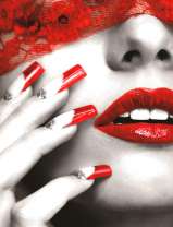 Девушка с вуалью на глазах