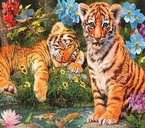 Маленькие милые тигрята в цветах