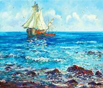 Парусник и лодка у берега