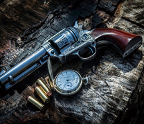 Пистолет и часы