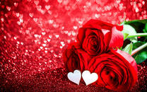 Три багровые розы и сердечки
