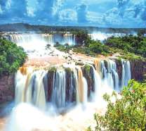 Ниагарский водопад весной