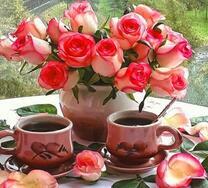 Букетик розочек и две чашечки чая
